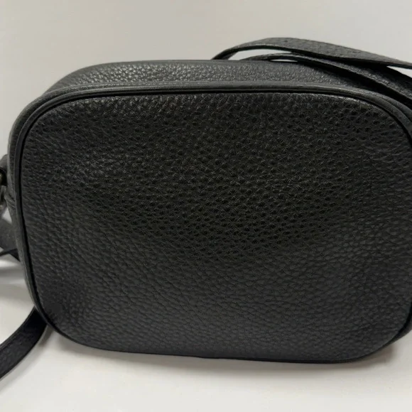 Gucci Black Leather Crossbody Bag with Tassel - Picture 4 of 12